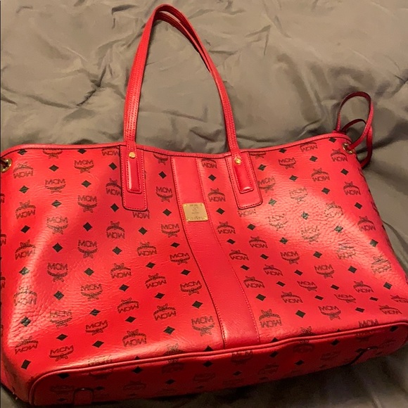 MCM Handbags - Large Reversible Liz Shopper in Visetos